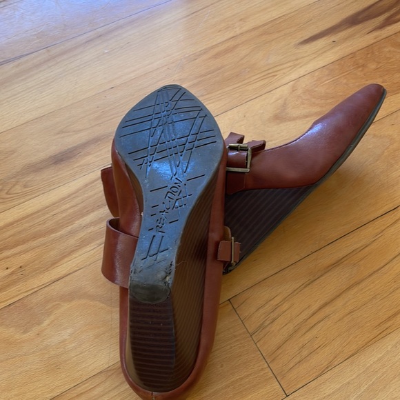 Kenneth Cole reaction wedge shoes - Picture 5 of 8